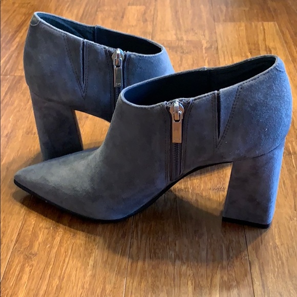 Marc Fisher LTD Heel Bootie Size 7.5 - Picture 4 of 7